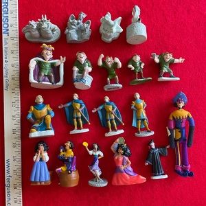 Disneys “Hunchback of Notre Dame” toy lot - vintage
